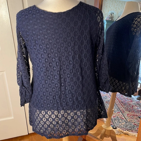 ❤️ Beautiful Lacey lined Top ❤️ made in Italy!! - Picture 2 of 8